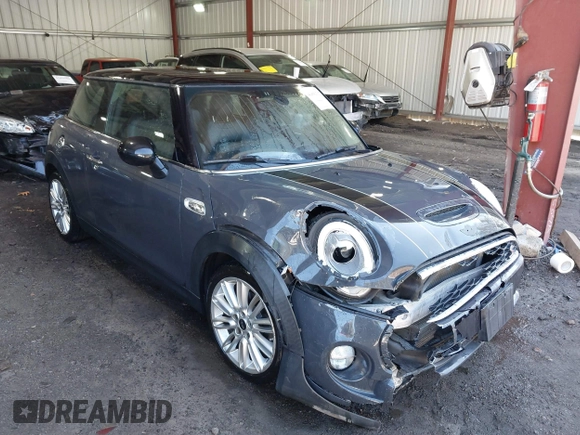 2014 MINI Hardtop S z VIN WMWXM7C50ET731680, wystawiony jako IAAI lot #41691317 z przebiegiem 47 205 mil mil oraz . Historia ofert i sprzedaży dostępna na DreamBid. Obrazek 1.