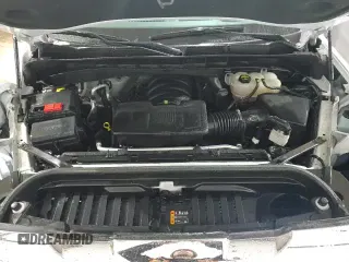 2025 GMC Sierra 1500 SLT с VIN 1GTUUDED9SZ124565, выставлен на аукционе Copart как лот 90491845 с пробегом 28 295 миль миль и Чистый • Clean title. История ставок и продаж доступна на DreamBid. Изображение 13.