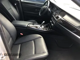 2013 BMW 5 Series 528i with VIN WBAXG5C5XDD233958, listed as a Copart auction lot 68722414 with 103,543 mi miles and . Bid and sale history available at carsss.com. Image 5.