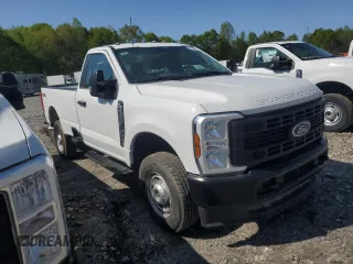 2024 Ford F-250 XL z VIN 1FTBF2BA3RED41577, wystawiony jako Copart lot #52189095 z przebiegiem Nie podano mil oraz Szkody całkowita. Historia ofert i sprzedaży dostępna na DreamBid. Obrazek 4.