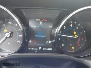 2019 Jaguar XF 25t Premium with VIN SAJBD4FX3KCY79425, listed as a IAAI auction lot 41813505 with 64,787 mi miles. Bid and sale history available at carsss.com. Image 7.