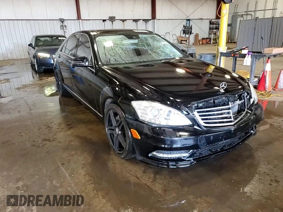 2012 Mercedes-Benz S 550 with VIN WDDNG9EB4CA472903, listed as a Copart auction lot 54872435 with 147,471 mi miles and Salvage Title. Bid and sale history available at DreamBid. Image 13.