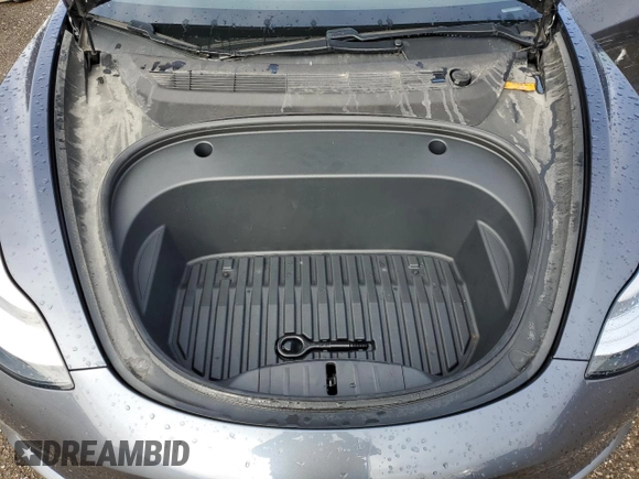 2021 Tesla Model 3 Standard Range Plus z VIN 5YJ3E1EA6MF838465, wystawiony jako Copart lot #55296995 z przebiegiem 81 661 mil mil oraz Czysty tytuł • Clean title. Historia ofert i sprzedaży dostępna na DreamBid. Obrazek 11.