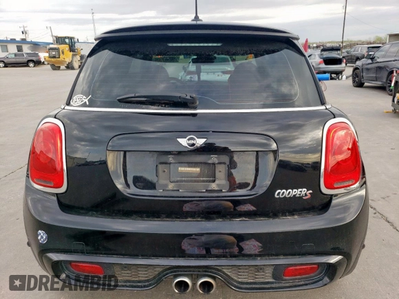 2018 MINI Hardtop Cooper S with VIN WMWXP7C51J2A47795, listed as a Copart auction lot 50567005 with 82,604 mi miles and Salvage Title. Bid and sale history available at DreamBid. Image 6.