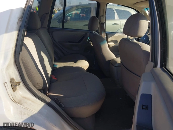 2004 Jeep Grand Cherokee Laredo with VIN 1J4GX48S84C206933, listed as a IAAI auction lot 41739364 with 257,893 mi miles. Bid and sale history available at carsss.com. Image 8.