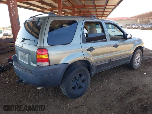 2005 Ford Escape XLT с VIN 1FMYU03125DA13534, выставлен на аукционе IAAI как лот 42699652 с пробегом 118 219 миль миль и . История ставок и продаж доступна на DreamBid. Изображение 4.