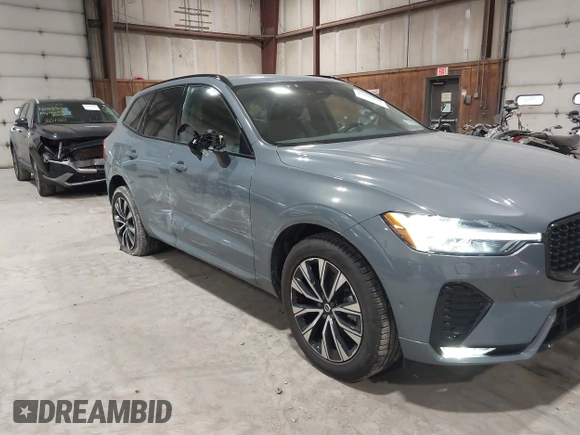 2023 Volvo XC60 Plus Dark Theme with VIN YV4L12RW7P1253928, listed as a IAAI auction lot 41995098 with 36,211 mi miles. Bid and sale history available at carsss.com. Image 19.