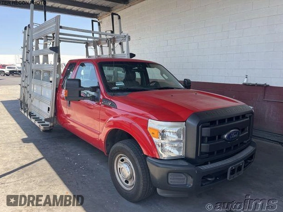 2016 Ford F-250 XLT z VIN 1FT7X2A60GEA73777, wystawiony jako IAAI lot #42870878 z przebiegiem 241 669 mil mil oraz . Historia ofert i sprzedaży dostępna na DreamBid. Obrazek 2.