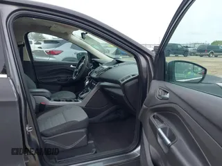 2013 Ford Escape SE with VIN 1FMCU0GX1DUD14948, listed as a IAAI auction lot 41876628 with 277,194 mi miles and . Bid and sale history available at DreamBid. Image 5.