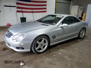 2003 Mercedes-Benz SL 500 z VIN WDBSK75FX3F061879, wystawiony jako Copart lot #55930265 z przebiegiem 117 824 mil mil oraz Tytuł czysty. Historia ofert i sprzedaży dostępna na DreamBid. Obrazek 1.