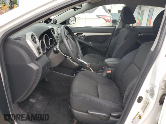 2010 Pontiac Vibe 1SA with VIN 5Y2SP6E8XAZ412803, listed as a Copart auction lot 61876895 with 105,582 mi miles and Salvage title. Bid and sale history available at DreamBid. Image 7.