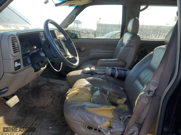 1997 Chevrolet Tahoe with VIN 1GNEK13R7VJ337340, listed as a Copart auction lot 88989435 with 208,313 mi miles and Salvage Title. Bid and sale history available at carsss.com. Image 7.