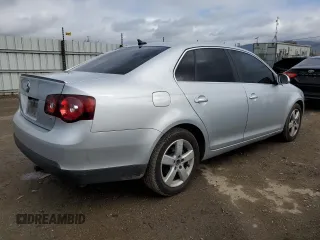 2008 Volkswagen Jetta SE with VIN 3VWRZ71K78M073068, listed as a Copart auction lot 47866115 with 121,071 mi miles and Salvage title. Bid and sale history available at DreamBid. Image 3.