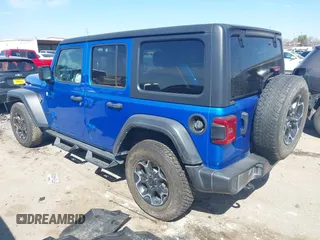 2021 Jeep Wrangler Unlimited Willys with VIN 1C4HJXDN0MW737796, listed as a IAAI auction lot 41733946 with 44,281 mi miles and . Bid and sale history available at DreamBid. Image 3.