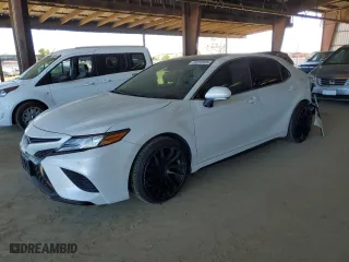 2018 Toyota Camry XSE with VIN 4T1B61HK4JU035438, listed as a Copart auction lot 50232325 with 89,145 mi miles and Salvage Title. Bid and sale history available at carsss.com. Image 1.