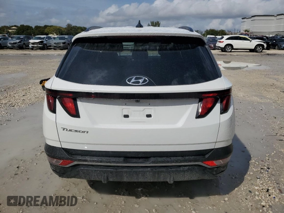 2024 Hyundai Tucson SEL with VIN 5NMJB3DE2RH428476, listed as a Copart auction lot 45680365 with 3,885 mi miles and Salvage Title. Bid and sale history available at carsss.com. Image 6.