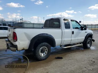 2003 Ford F-250 XL with VIN 1FTNX21L33EB98022, listed as a Copart auction lot 87487844 with 205,917 mi miles and Non repairable. Bid and sale history available at DreamBid. Image 3.