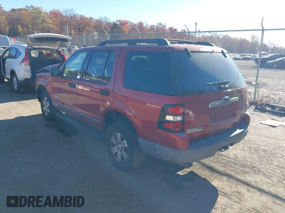 2006 Ford Explorer XLS с VIN 1FMEU72E56UA25727, выставлен на аукционе IAAI как лот 40819312 с пробегом 199 740 миль миль и . История ставок и продаж доступна на DreamBid. Изображение 3.