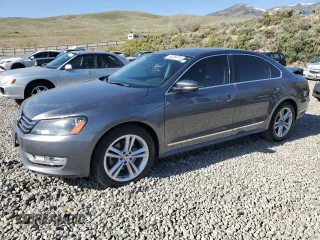 2015 Volkswagen Passat SEL Premium z VIN 1VWCV7A36FC047747, wystawiony jako Copart lot #56209725 z przebiegiem 98 325 mil mil oraz Szkoda całkowita • Salvage title. Historia ofert i sprzedaży dostępna na DreamBid. Obrazek 1.