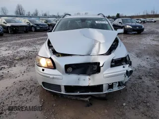 2005 Volvo V50 with VIN YV1MW390052099722, listed as a Copart auction lot 84544754 with 87,435 mi miles and Salvage Title. Bid and sale history available at carsss.com. Image 5.