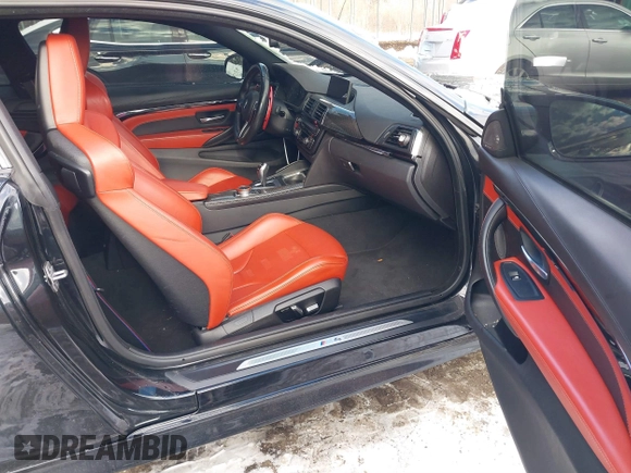 2017 BMW M4 with VIN WBS3R9C51HK709916, listed as a IAAI auction lot 41223578 with 24,225 mi miles. Bid and sale history available at carsss.com. Image 5.