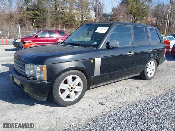 2003 Land Rover Range Rover HSE with VIN SALME11403A138235, listed as a IAAI auction lot 41586123 with 173,546 mi miles. Bid and sale history available at carsss.com. Image 2.