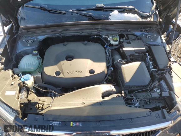 2021 Volvo XC40 Momentum with VIN YV4162UK3M2456124, listed as a Copart auction lot 41666365 with 20,542 mi miles and Salvage Title. Bid and sale history available at carsss.com. Image 12.