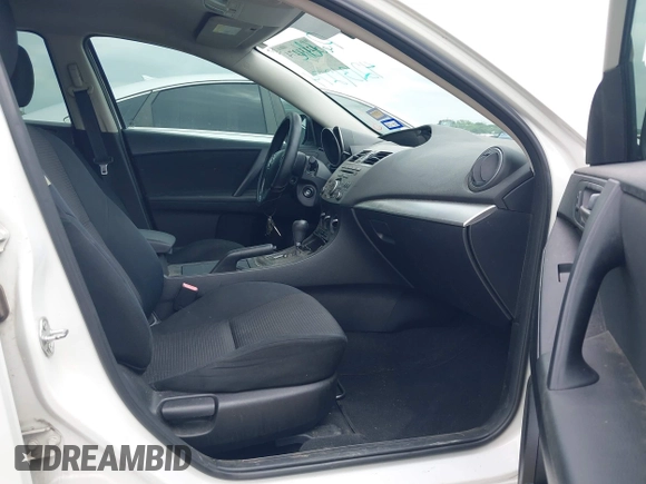 2013 Mazda Mazda3 i Sport with VIN JM1BL1U70D1776657, listed as a IAAI auction lot 42131274 with 133,362 mi miles. Bid and sale history available at carsss.com. Image 5.