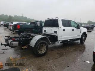 2022 Ford F-350 XL z VIN 1FT8W3DT9NEC54131, wystawiony jako Copart lot #58388605 z przebiegiem 322 061 mil mil oraz Tytuł czysty. Historia ofert i sprzedaży dostępna na DreamBid. Obrazek 3.