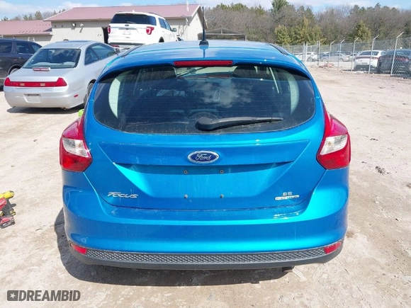 2013 Ford Focus SE with VIN 1FADP3K29DL283330, listed as a IAAI auction lot 42028093 with 101,391 mi miles. Bid and sale history available at carsss.com. Image 16.