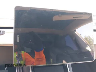2020 Tesla Model 3 Long Range z VIN 5YJ3E1EB3LF621348, wystawiony jako IAAI lot #42121895 z przebiegiem Nie podano mil oraz . Historia ofert i sprzedaży dostępna na DreamBid. Obrazek 7.