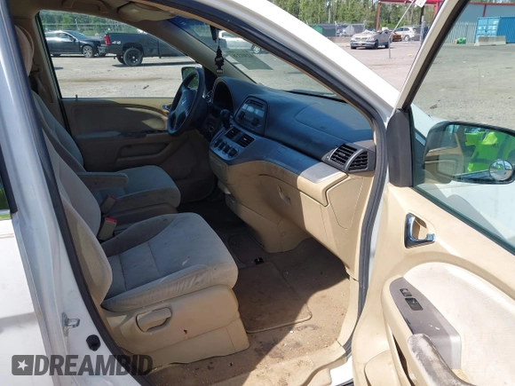 2008 Honda Odyssey LX с VIN 5FNRL38208B085053, выставлен на аукционе IAAI как лот 42301338 с пробегом 209 993 миль миль и . История ставок и продаж доступна на DreamBid. Изображение 5.