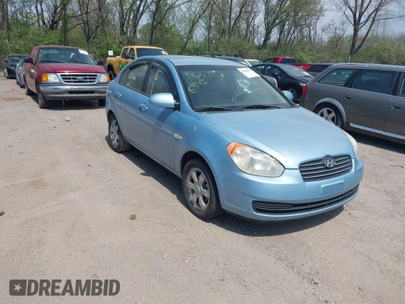 2007 Hyundai Accent GLS с VIN KMHCN46C27U097465, выставлен на аукционе IAAI как лот 42068576 с пробегом 129 278 миль миль и . История ставок и продаж доступна на DreamBid. Изображение 1.