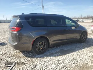 2021 Chrysler Pacifica Hybrid Touring L with VIN 2C4RC1L76MR526898, listed as a Copart auction lot 48133815 with 73,274 mi miles and Salvage title. Bid and sale history available at DreamBid. Image 3.