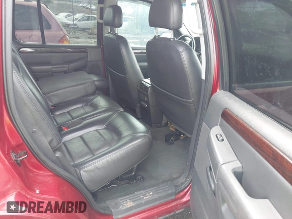 2004 Ford Explorer Limited z VIN 1FMDU75W14UA93133, wystawiony jako IAAI lot #42584883 z przebiegiem 203 716 mil mil oraz . Historia ofert i sprzedaży dostępna na DreamBid. Obrazek 8.