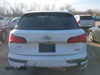 2018 Audi Q5 Premium Plus with VIN WA1BNAFY9J2204115, listed as a IAAI auction lot 41216503 with 1 mi miles. Bid and sale history available at carsss.com. Image 16.
