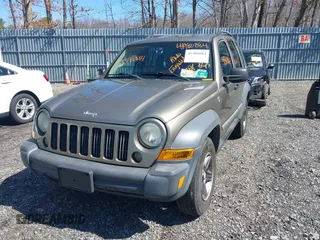 2005 Jeep Liberty Sport with VIN 1J4GL48K35W568972, listed as a IAAI auction lot 41980884 with 198,430 mi miles and . Bid and sale history available at DreamBid. Image 12.