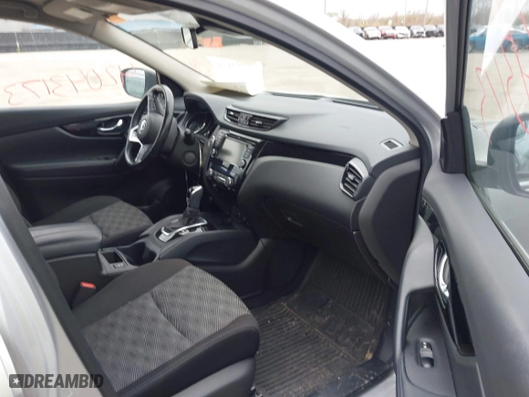2022 Nissan Rogue Sport SV with VIN JN1BJ1BW3NW680142, listed as a IAAI auction lot 42043173 with 41,165 mi miles. Bid and sale history available at carsss.com. Image 5.