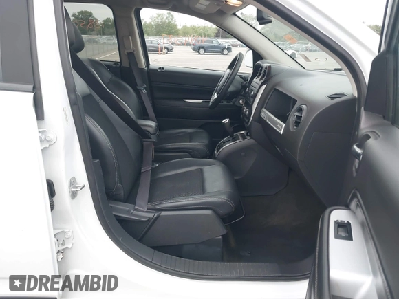 2016 Jeep Compass Latitude с VIN 1C4NJDEB9GD758958, выставлен на аукционе IAAI как лот 40445187 с пробегом 138 502 миль миль и . История ставок и продаж доступна на DreamBid. Изображение 5.