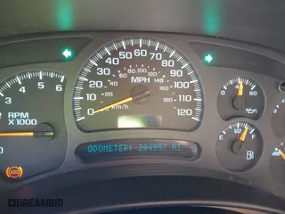 2004 Chevrolet Tahoe LT with VIN 1GNEC13ZX4R235169, listed as a IAAI auction lot 40823137 with 204,957 mi miles. Bid and sale history available at carsss.com. Image 7.