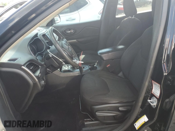 2019 Jeep Cherokee Latitude with VIN 1C4PJLCB9KD269426, listed as a Copart auction lot 58584405 with 132,145 mi miles and Salvage title. Bid and sale history available at DreamBid. Image 7.