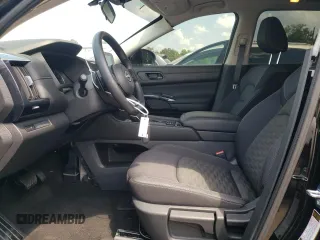 2024 Nissan Pathfinder S z VIN 5N1DR3ACXRC254727, wystawiony jako Copart lot #67361294 z przebiegiem 1 438 mil mil oraz Szkoda całkowita • Salvage title. Historia ofert i sprzedaży dostępna na DreamBid. Obrazek 7.