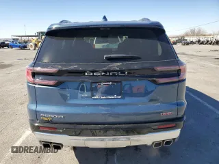 2025 GMC Acadia FWD Denali z VIN 1GKENLRS4SJ133150, wystawiony jako Copart lot #43420345 z przebiegiem 607 mil mil oraz Szkoda całkowita • Salvage title. Historia ofert i sprzedaży dostępna na DreamBid. Obrazek 6.