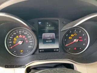 2019 Mercedes-Benz GLC 300 z VIN WDC0G4JB1K1004858, wystawiony jako Copart lot #56988185 z przebiegiem 46 328 mil mil oraz Szkoda całkowita • Salvage title. Historia ofert i sprzedaży dostępna na DreamBid. Obrazek 9.