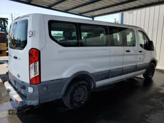 2015 Ford Transit XL z VIN 1FBZX2ZM6FKA21165, wystawiony jako Copart lot #61304635 z przebiegiem 186 526 mil mil oraz Czysty tytuł • Clean title. Historia ofert i sprzedaży dostępna na DreamBid. Obrazek 3.