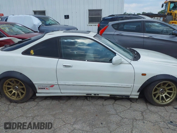 1998 Acura Integra GS-R with VIN JH4DC2394WS005633, listed as a IAAI auction lot 42595898 with 211,560 mi miles and . Bid and sale history available at DreamBid. Image 12.