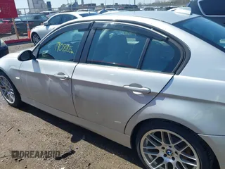 2006 BMW 3 Series 325i z VIN WBAVB13556PT00062, wystawiony jako IAAI lot #41912808 z przebiegiem 190 885 mil mil oraz . Historia ofert i sprzedaży dostępna na DreamBid. Obrazek 14.