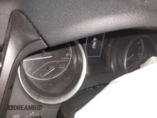2018 Toyota Camry LE z VIN 4T1B11HK8JU517019, wystawiony jako IAAI lot #42220646 z przebiegiem 98 924 mil mil oraz . Historia ofert i sprzedaży dostępna na DreamBid. Obrazek 14.
