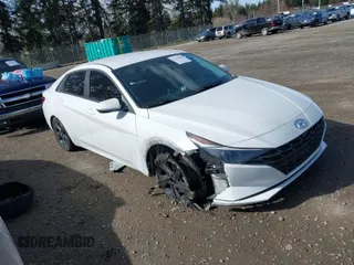 2021 Hyundai Elantra SEL with VIN 5NPLM4AG4MH003268, listed as a IAAI auction lot 41556694 with 33,661 mi miles. Bid and sale history available at carsss.com. Image 1.