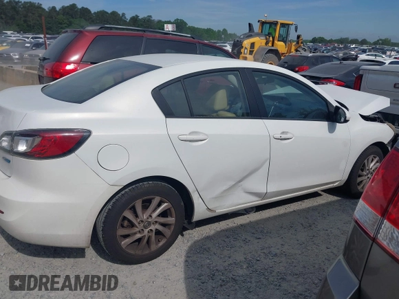 2013 Mazda 3 i Grand Touring z VIN JM1BL1W78D1816321, wystawiony jako IAAI lot #42225518 z przebiegiem 231 121 mil mil oraz . Historia ofert i sprzedaży dostępna na DreamBid. Obrazek 13.